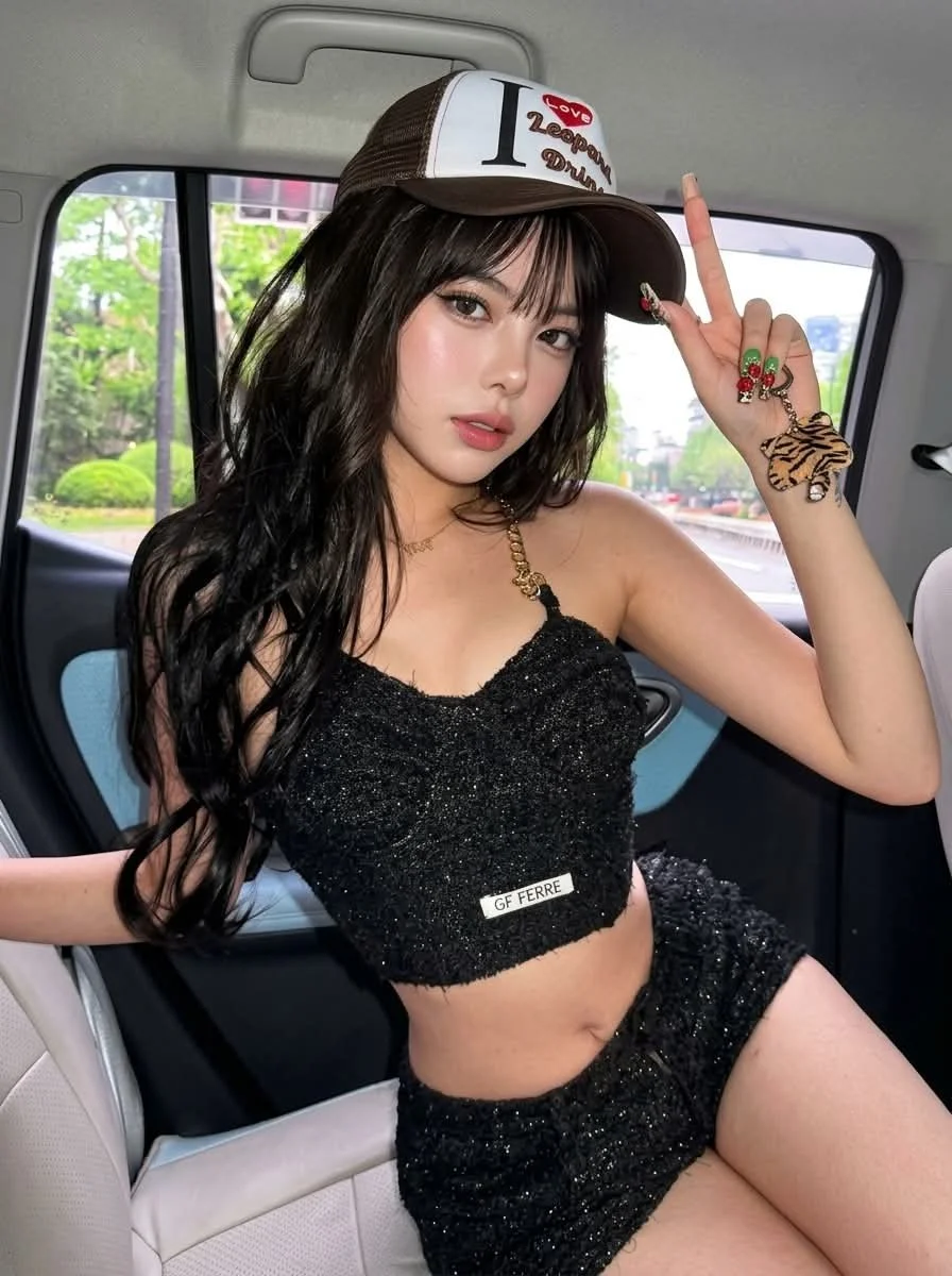 A Chic, Candid Moment in a Car: Fashion Meets Photography