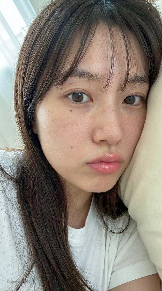 Candid Radiance: A Cozy Selfie Moment