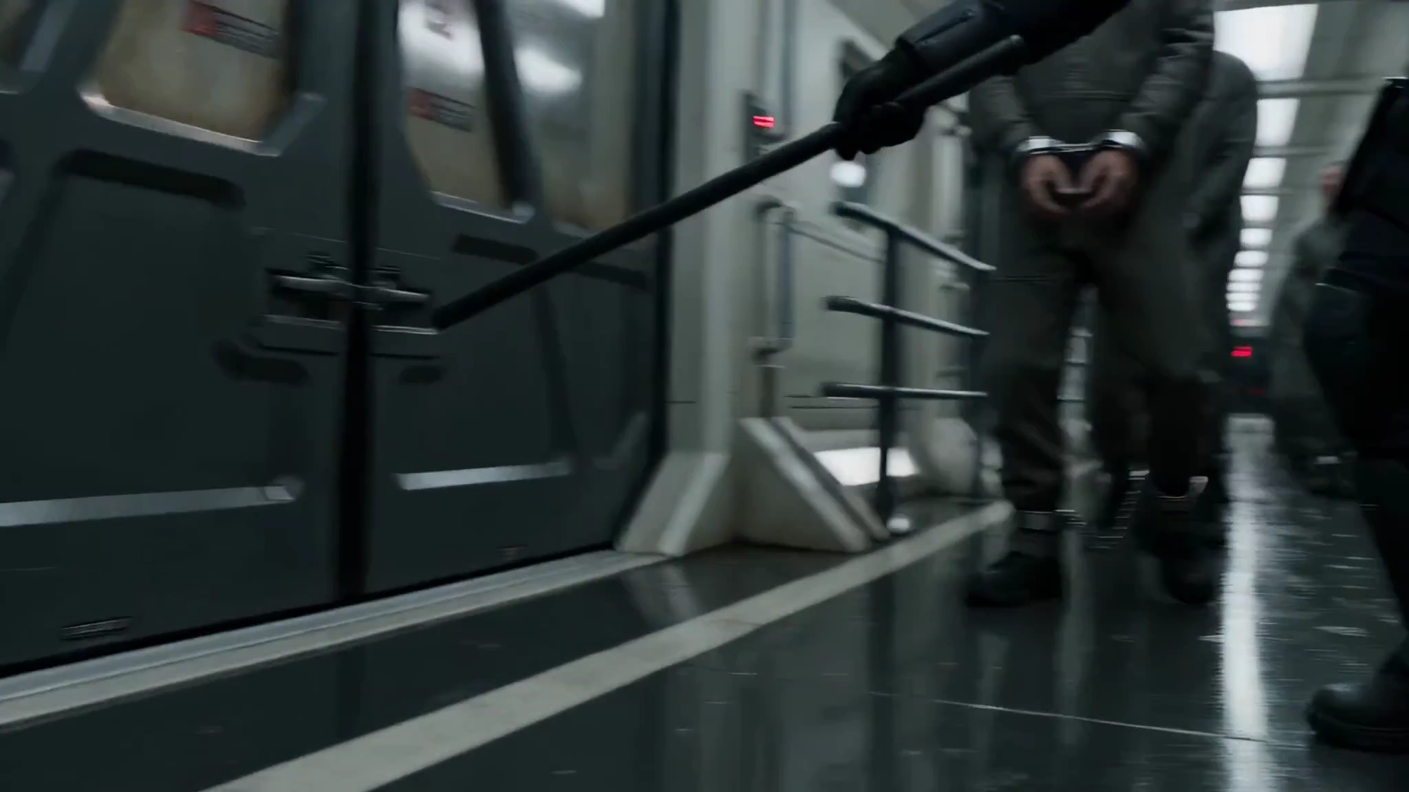 Continuous Takes and Handoff Techniques in Modern Filmmaking