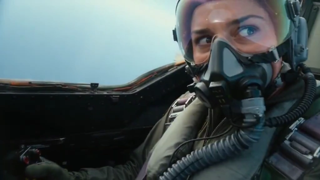 Authentic Cockpit Action and High-Altitude Jet Chase Visualized