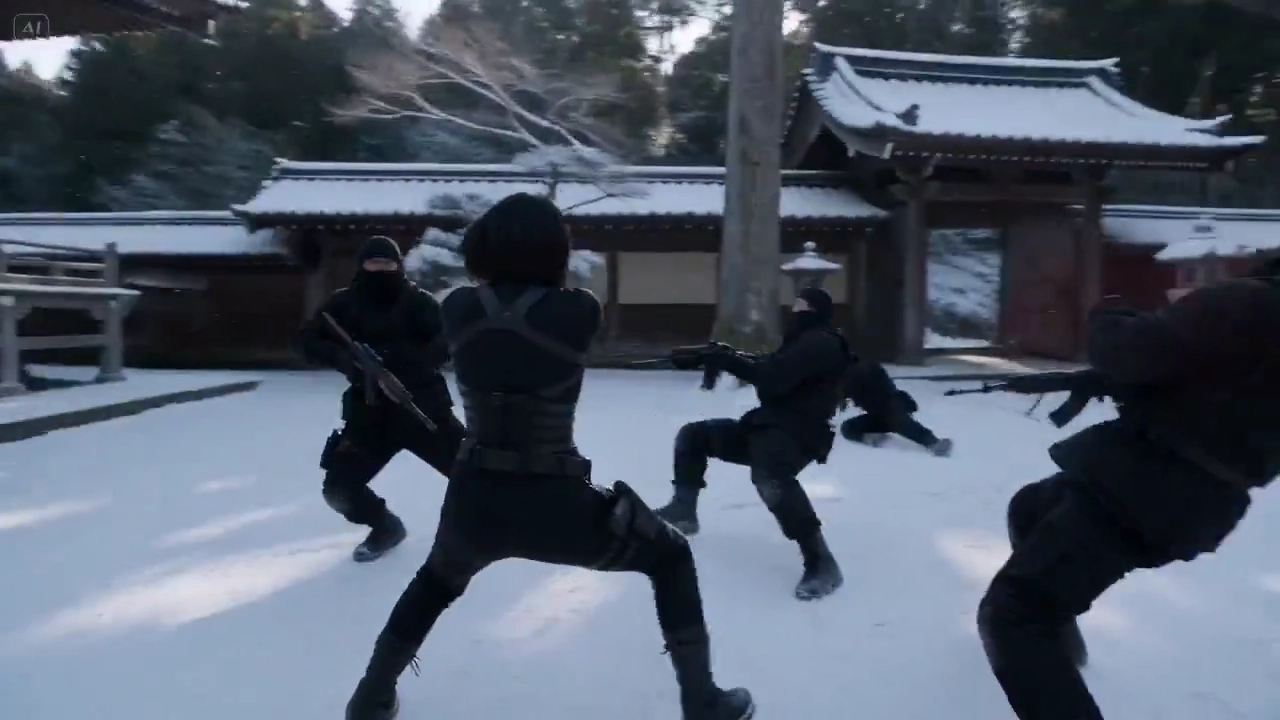 Cinematic Close-Quarters Kunoichi Fight with Dual Pistols
