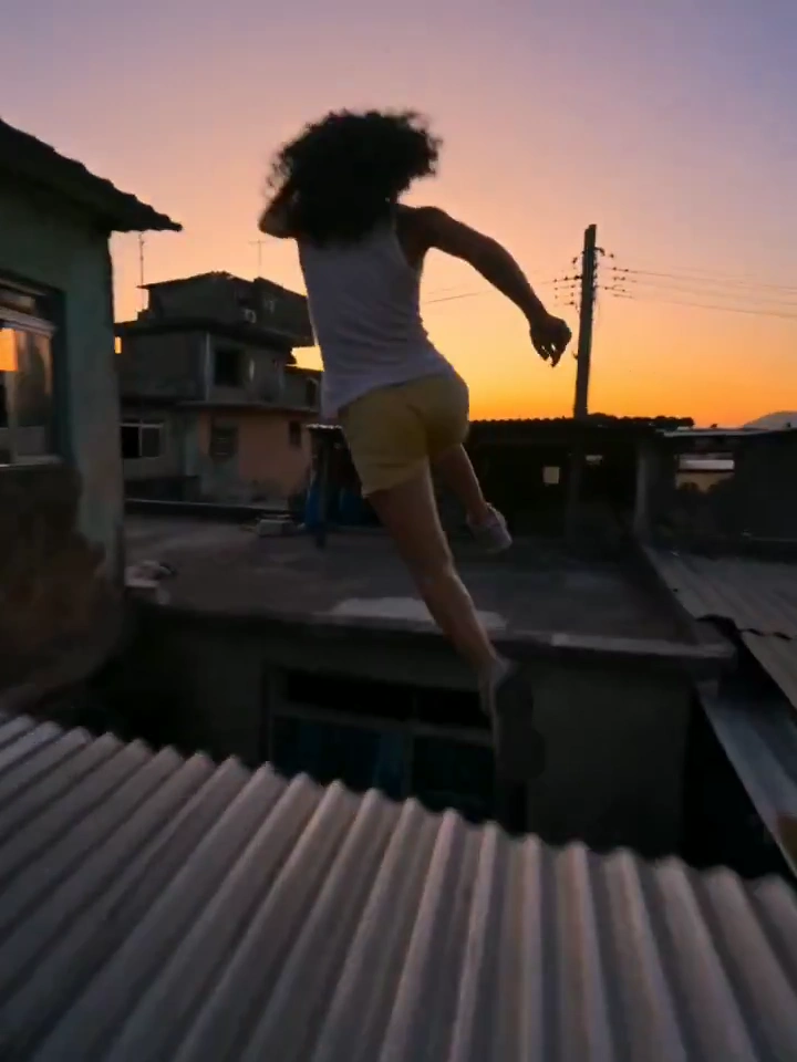 Chasing Light: A Parkour Sprint Through São Paulo's Vertical City