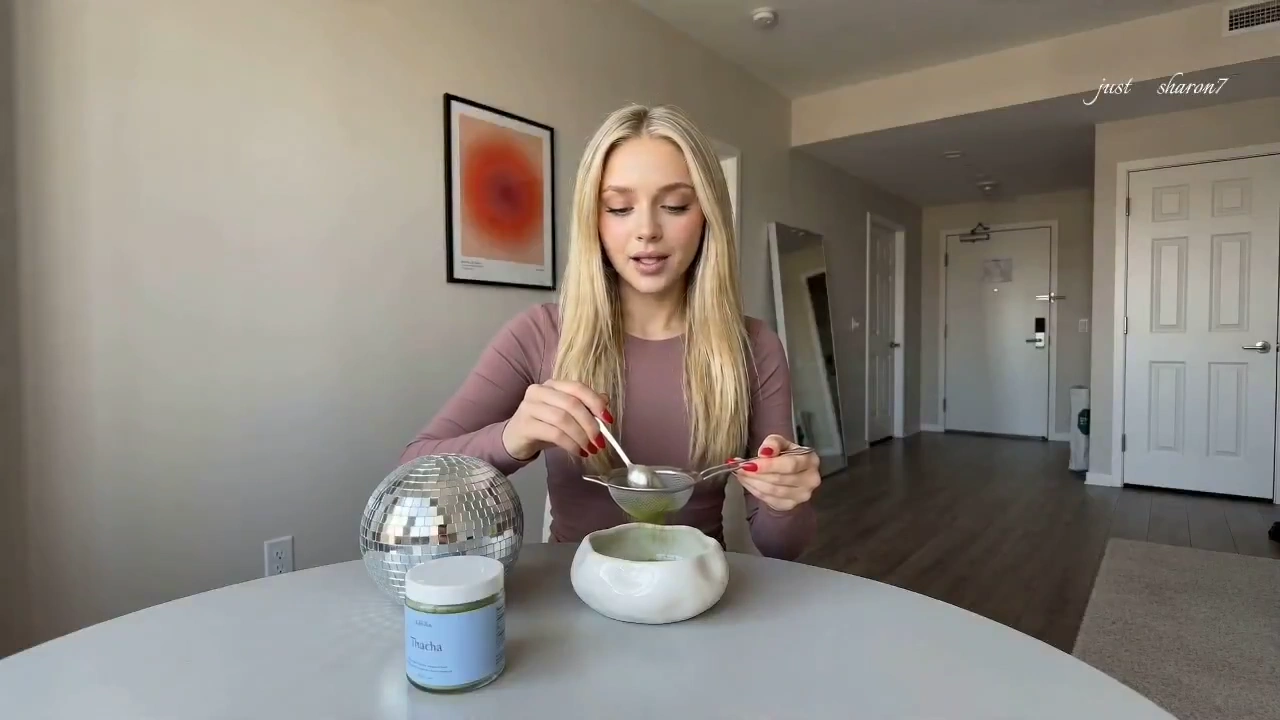 Uncomplicated AI UGC: Matcha Preparation in Detail