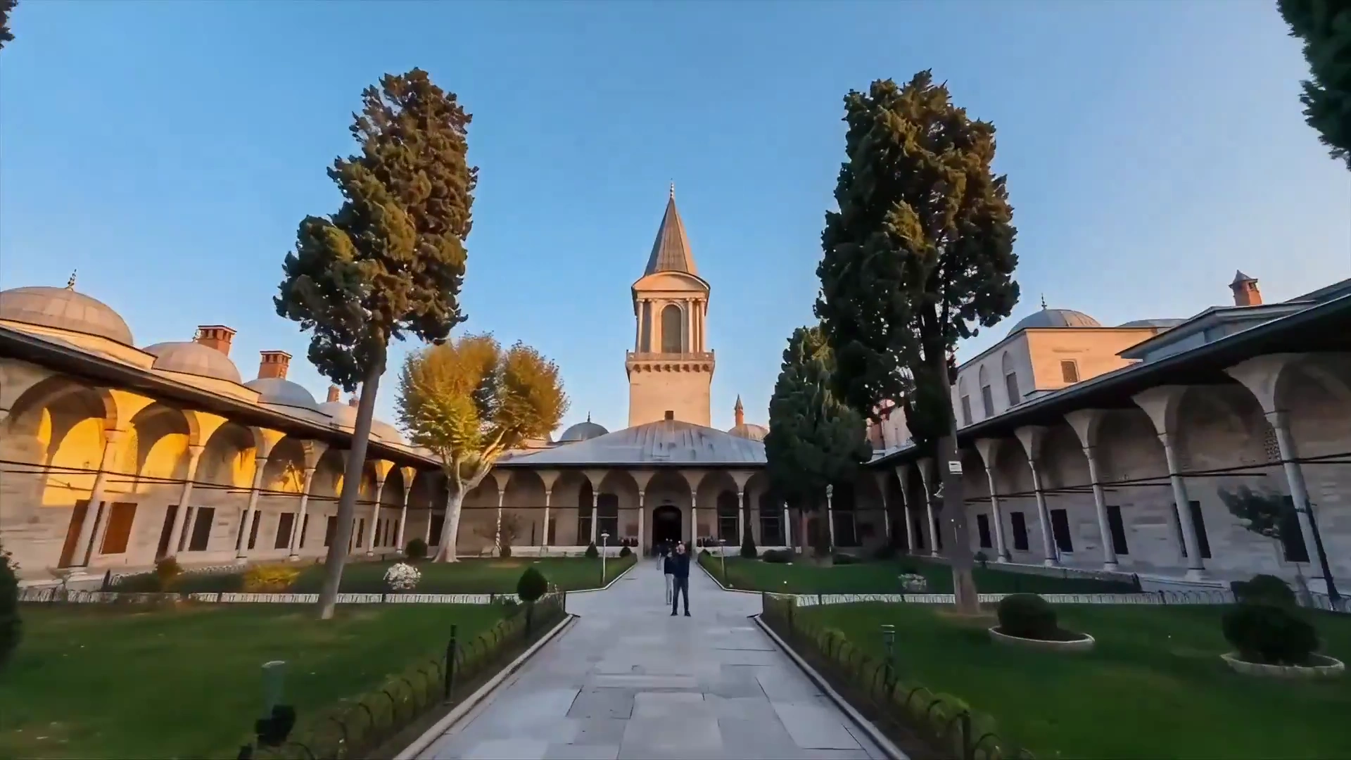 Imperial Echoes: Visual Tour of Topkapi Palace