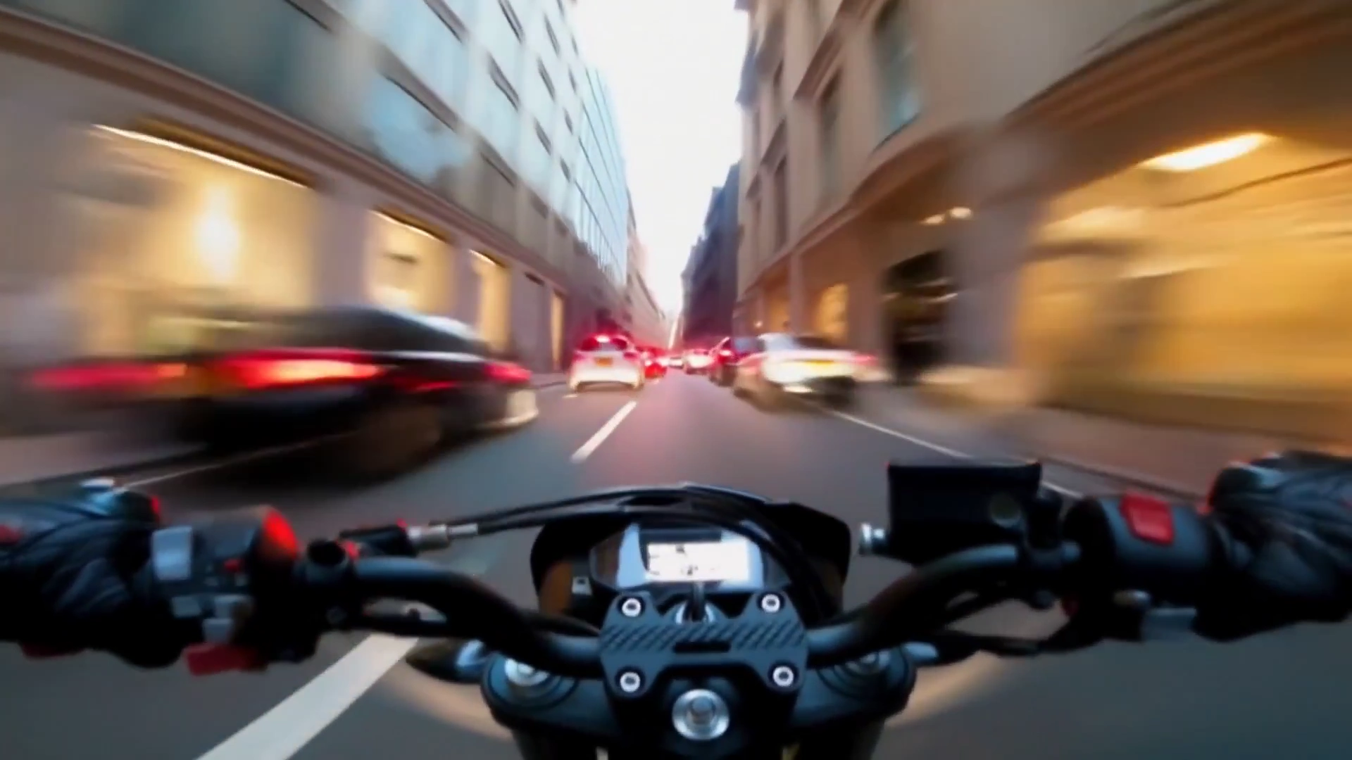 City Street Superbike POV: Precision at Full Speed