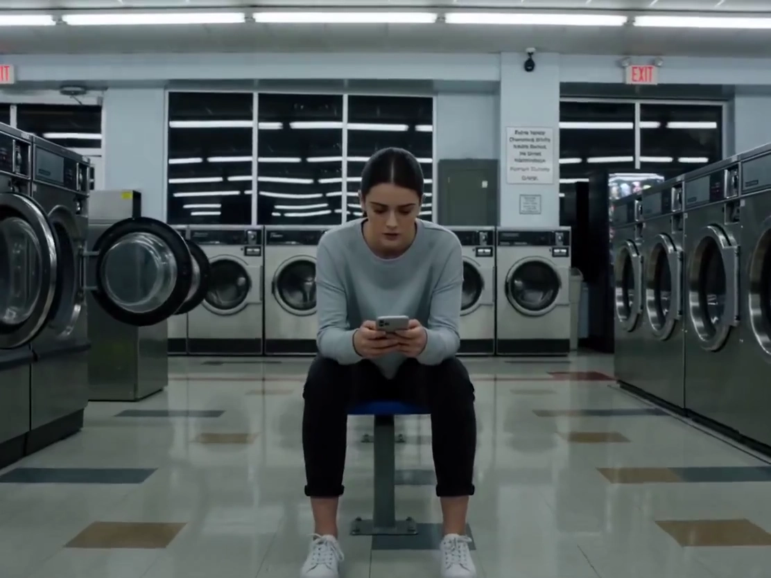 Laundromat Nightmare: When Cleanliness Turns to Chaos