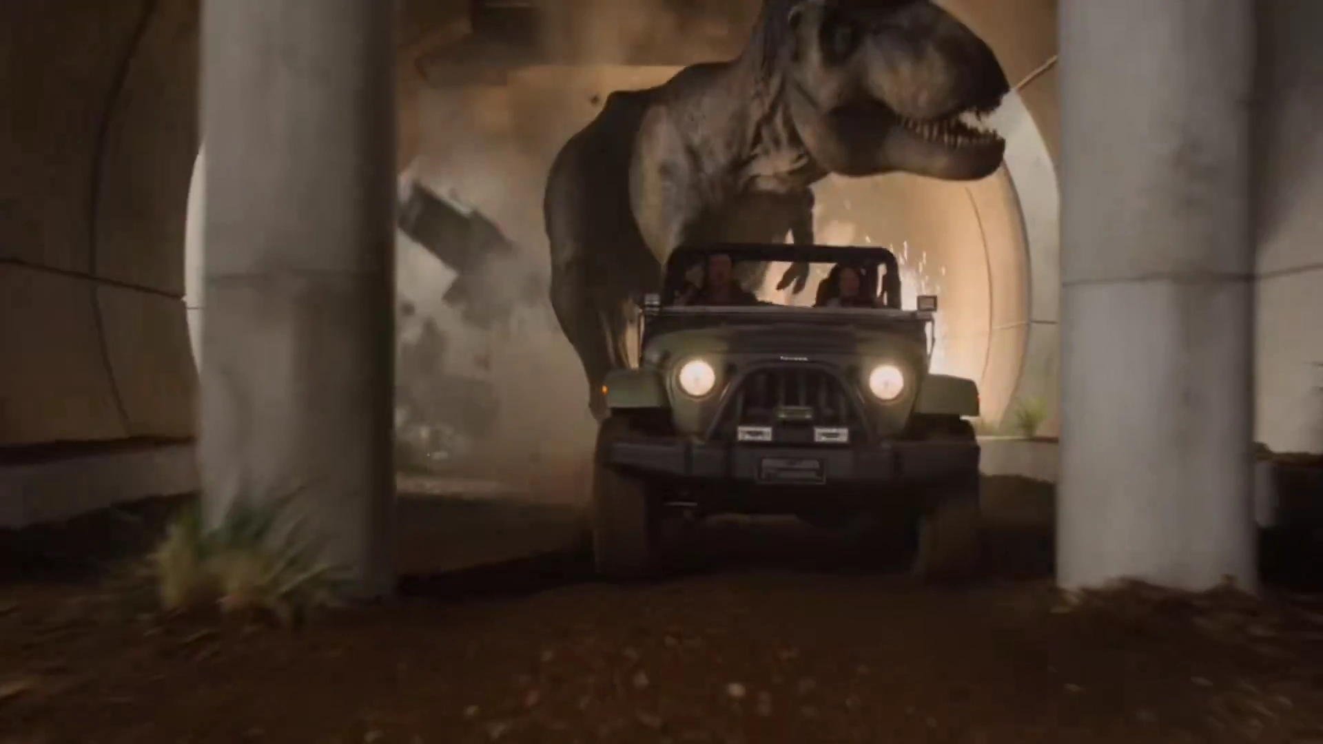 Racing Against Extinction: The T-Rex Tunnel Escape