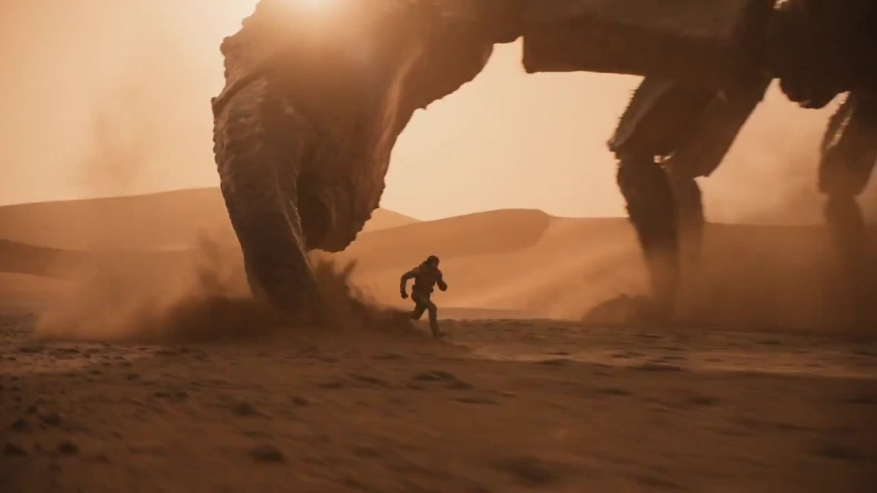 Supersonic Pincer Impact Creates a Crater in a Heat-Shimmering Desert