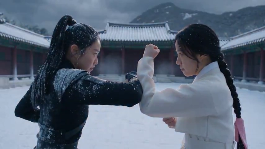 Seasonal Shockwaves Erupt from a Duel Between Two Women