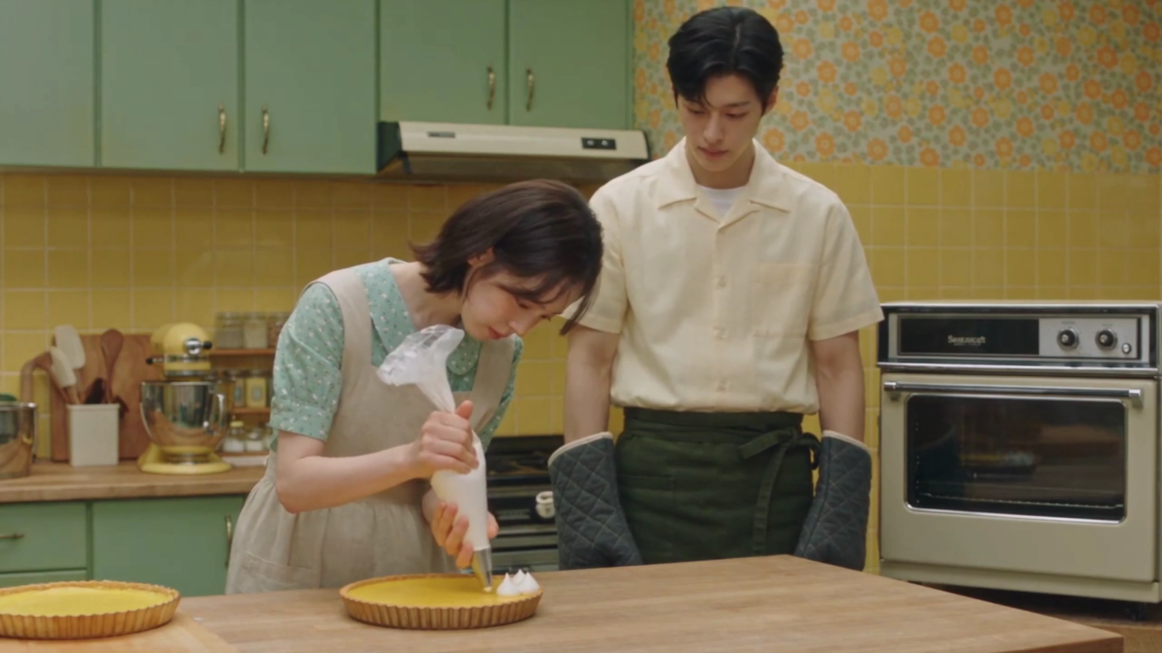 Sweet Baking Duo Creates Toasted Lemon Tart Inside Vintage Kitchen