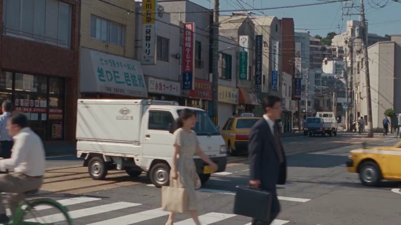 Ordinary Nagasaki Streets Unfold Through Analog Video on a 1994 Afternoon