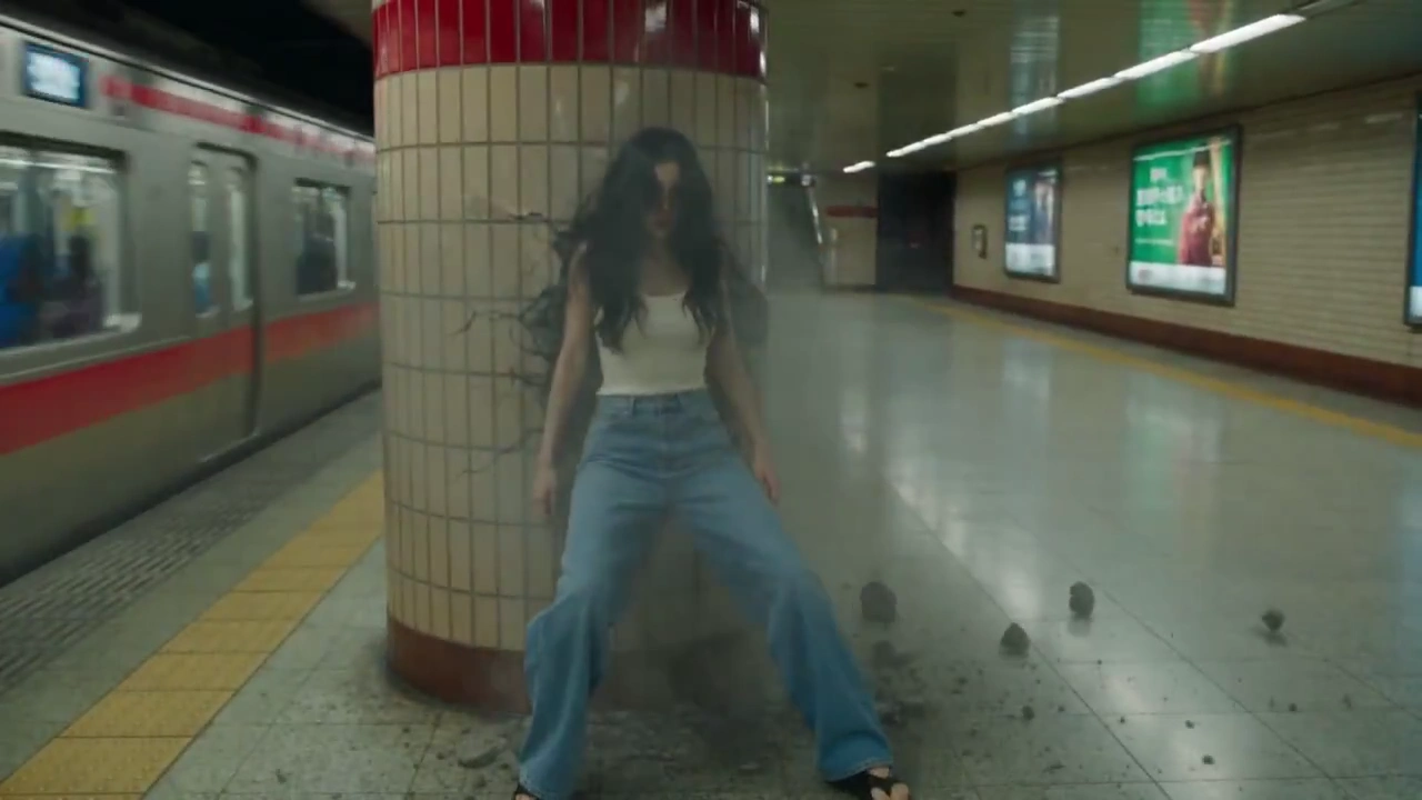 Long-Haired Girl Fights Through Shadowy Korean Subway After Dramatic Entrance