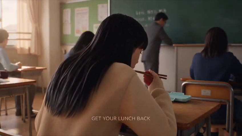 Japanese Student Protects Her Light Blue Lunchbox in Tense Third-Person Game