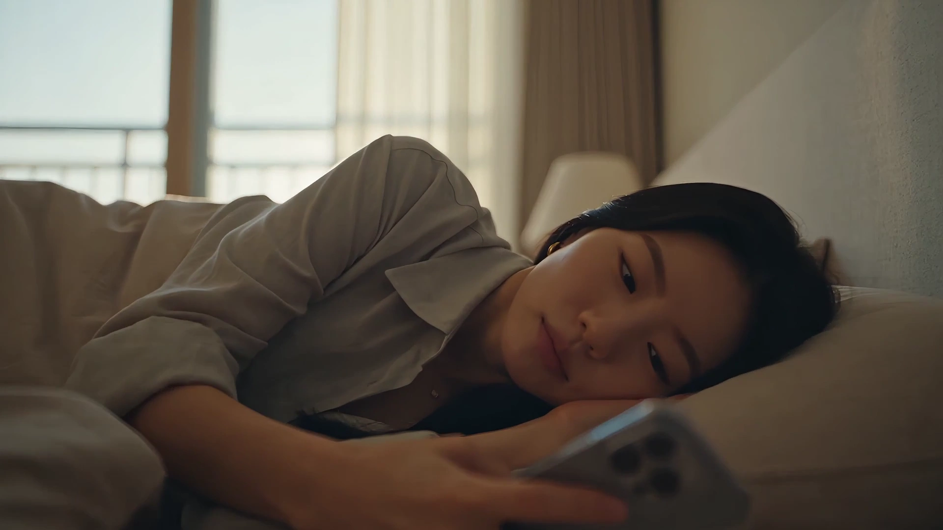 Independent Baddie Balances Ambition and Exhaustion in Seoul