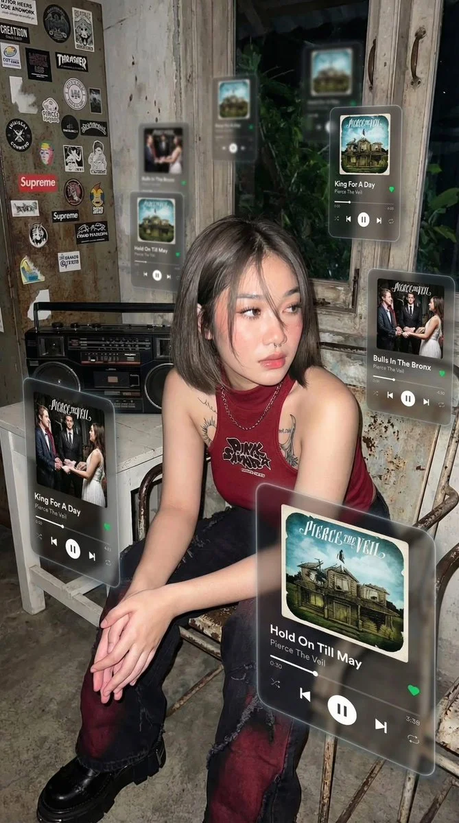 Cozy Chaos vs. Sleek Minimal: Your Aesthetic Vibe Check!