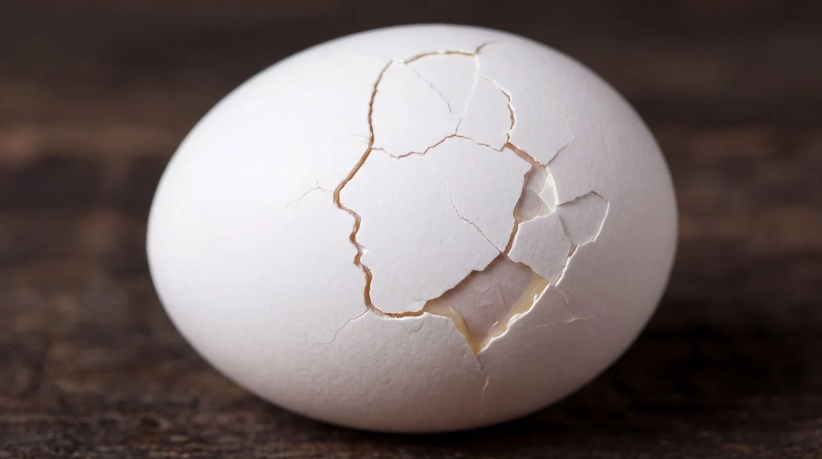 Cracked Perfection: The Art of Minimalism