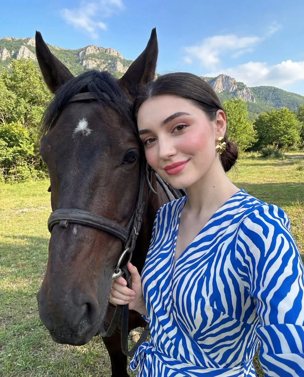 Elegance in Nature: A Stylish Bond