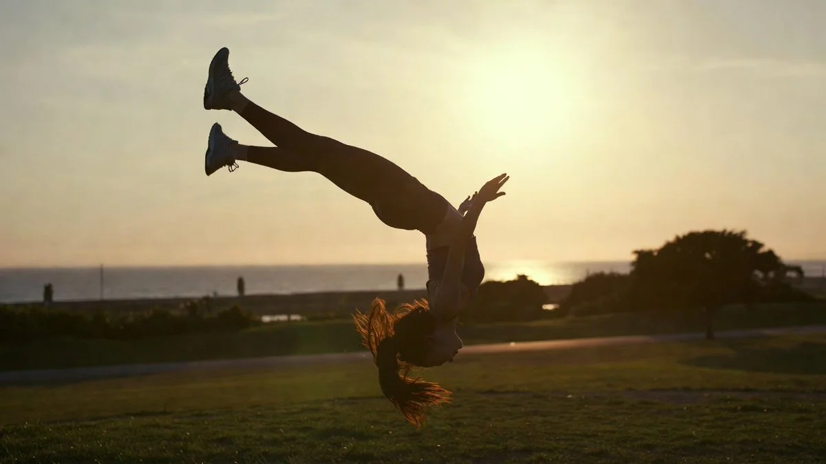 Frozen Motion: Sunset Acrobatics