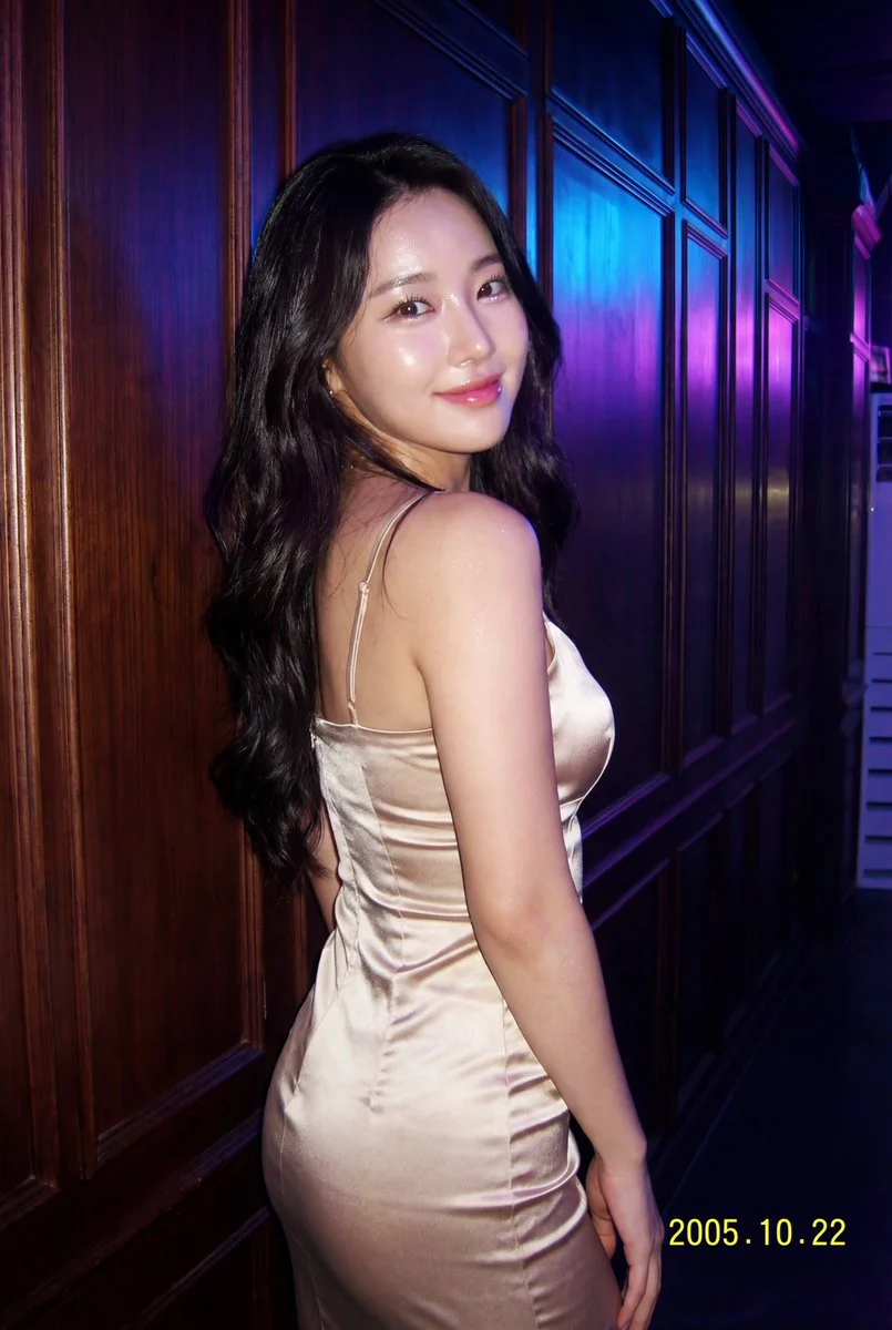 Glamour in Neon: A K-Pop Idol Portrait