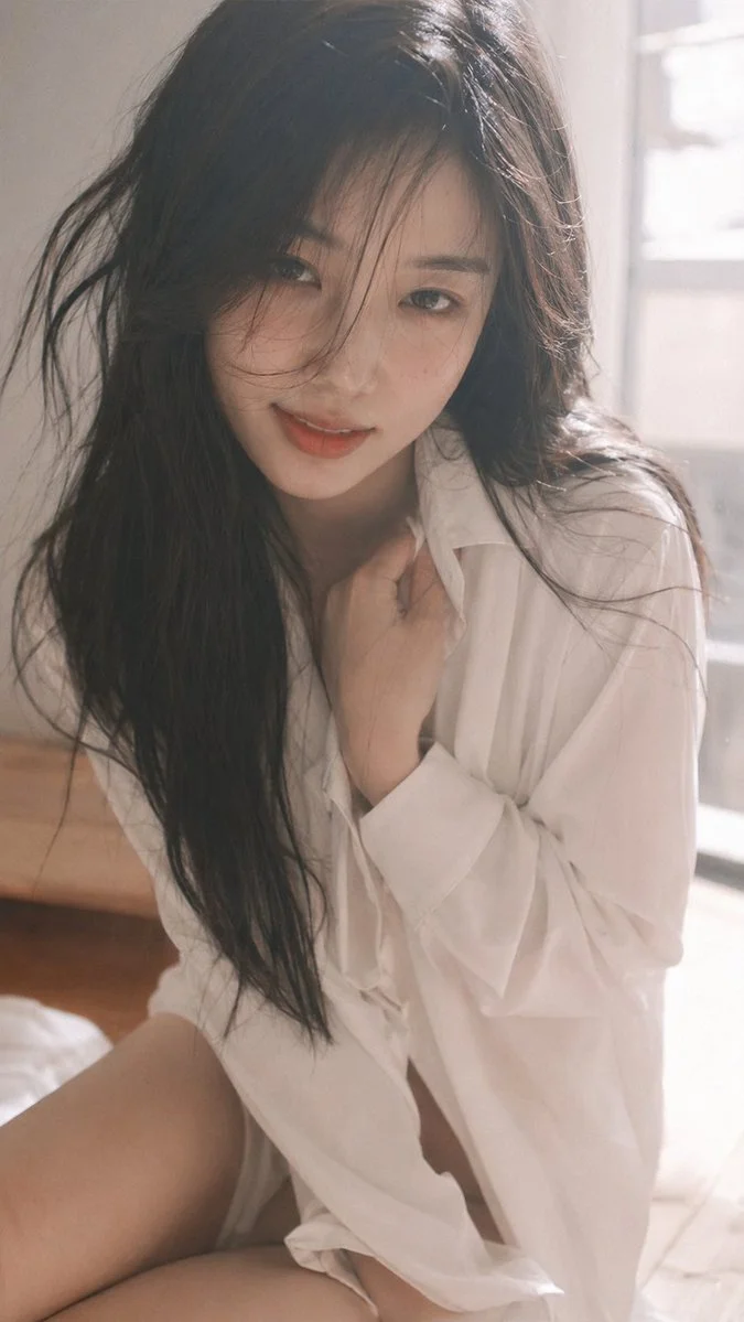 Intimate Glimpse: A Korean Idol in Bloom