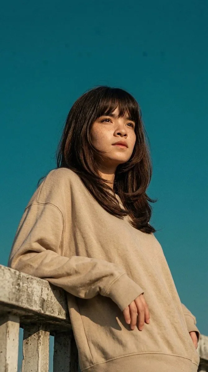 Intimate Portrait of a Young Woman in Soft Natural Light