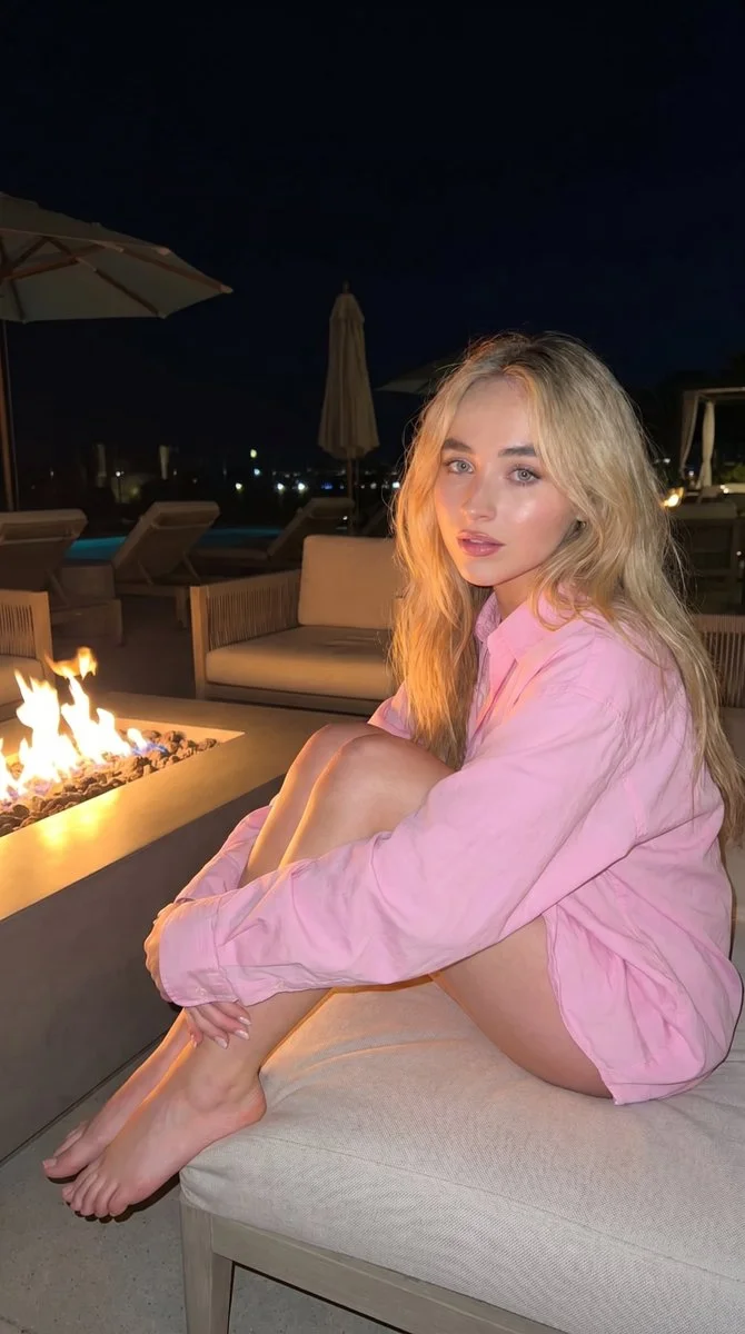 Luxe Nights: The Glow of Friendship