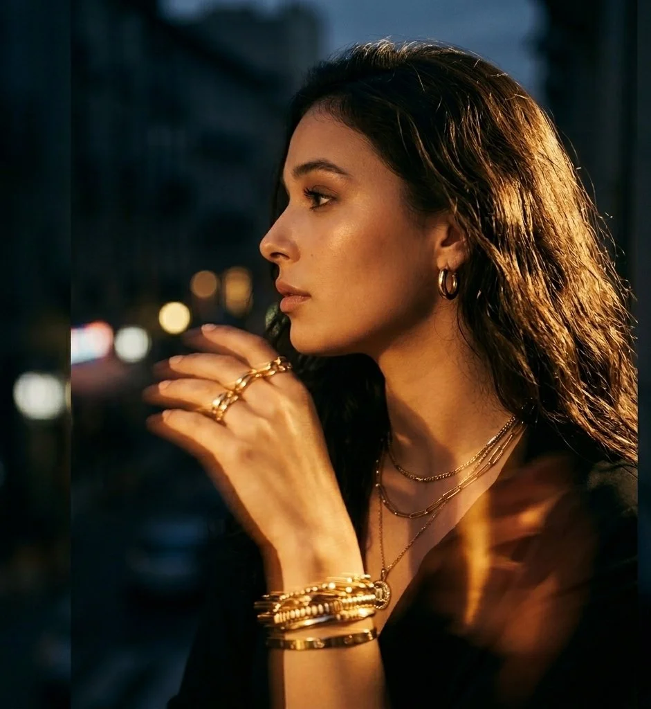 Luxurious Motion: Capturing Glamour