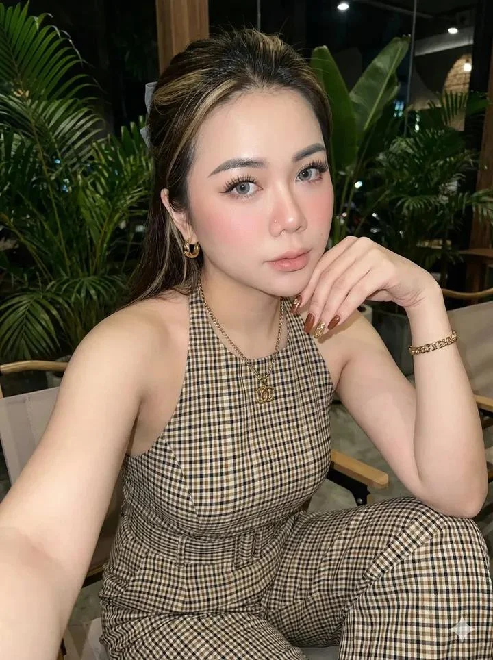 Radiant Elegance: A Portrait of Modern Femininity