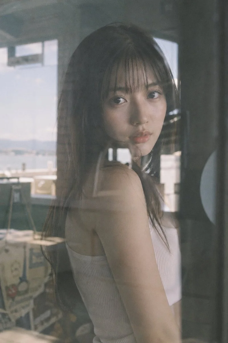 Reflections of Serenity: A Japanese Idol's Gaze