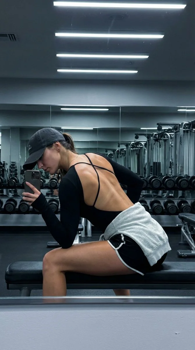 Reflections of Strength: A Solo Gym Moment