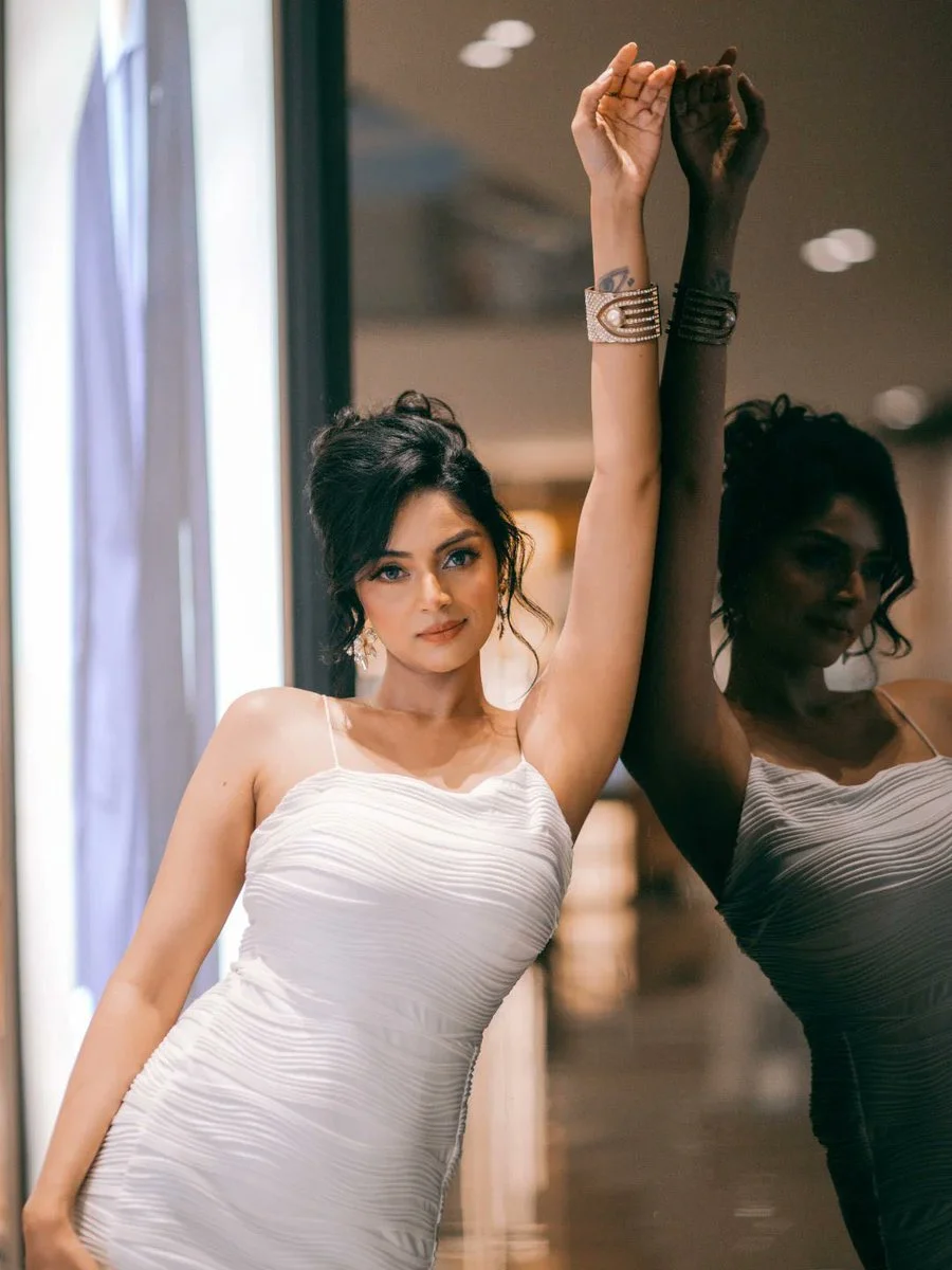 The Art of Confidence: A Portrait of Beauty