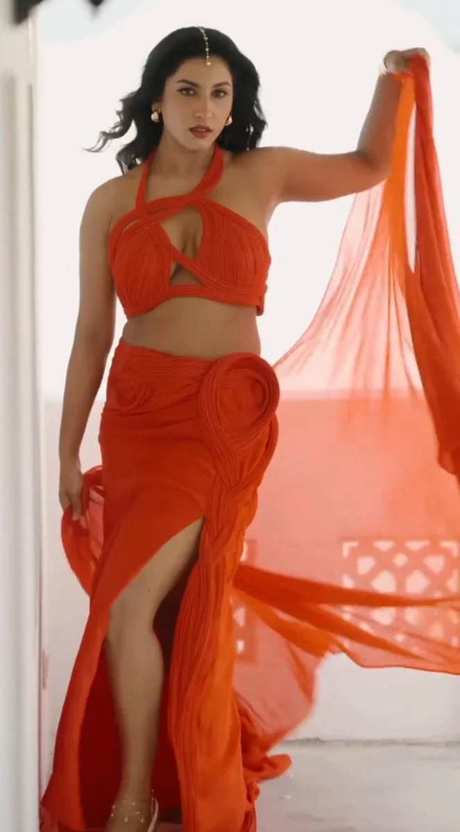 Vibrant Fashion in Natural Light